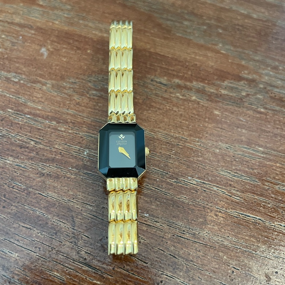 Citizen Elegance gold Wrist-Watch